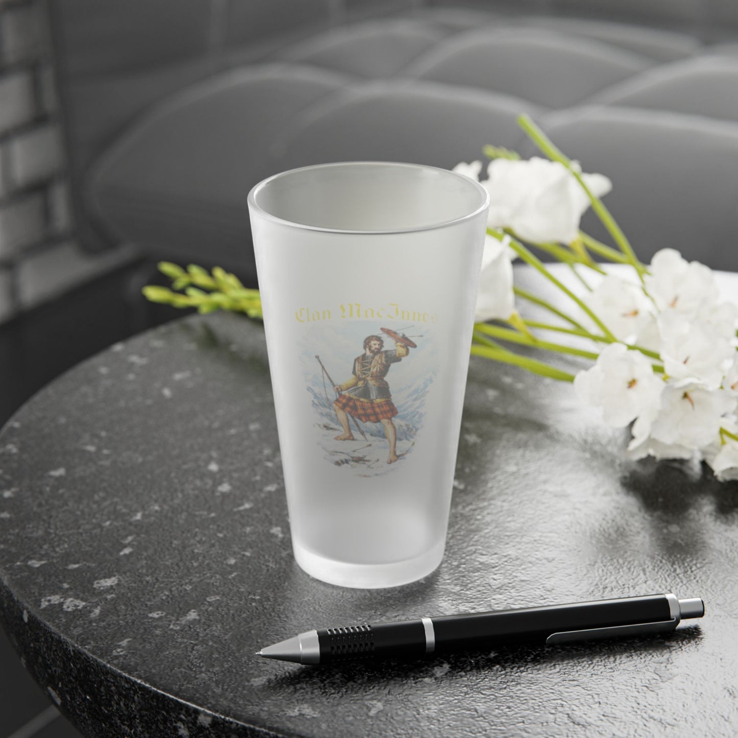 Clan MacInnes Frosted 16oz Pint Glass