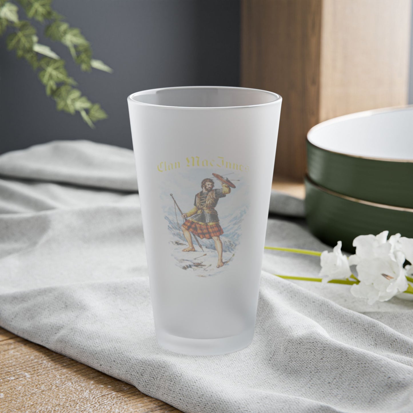 Clan MacInnes Frosted 16oz Pint Glass